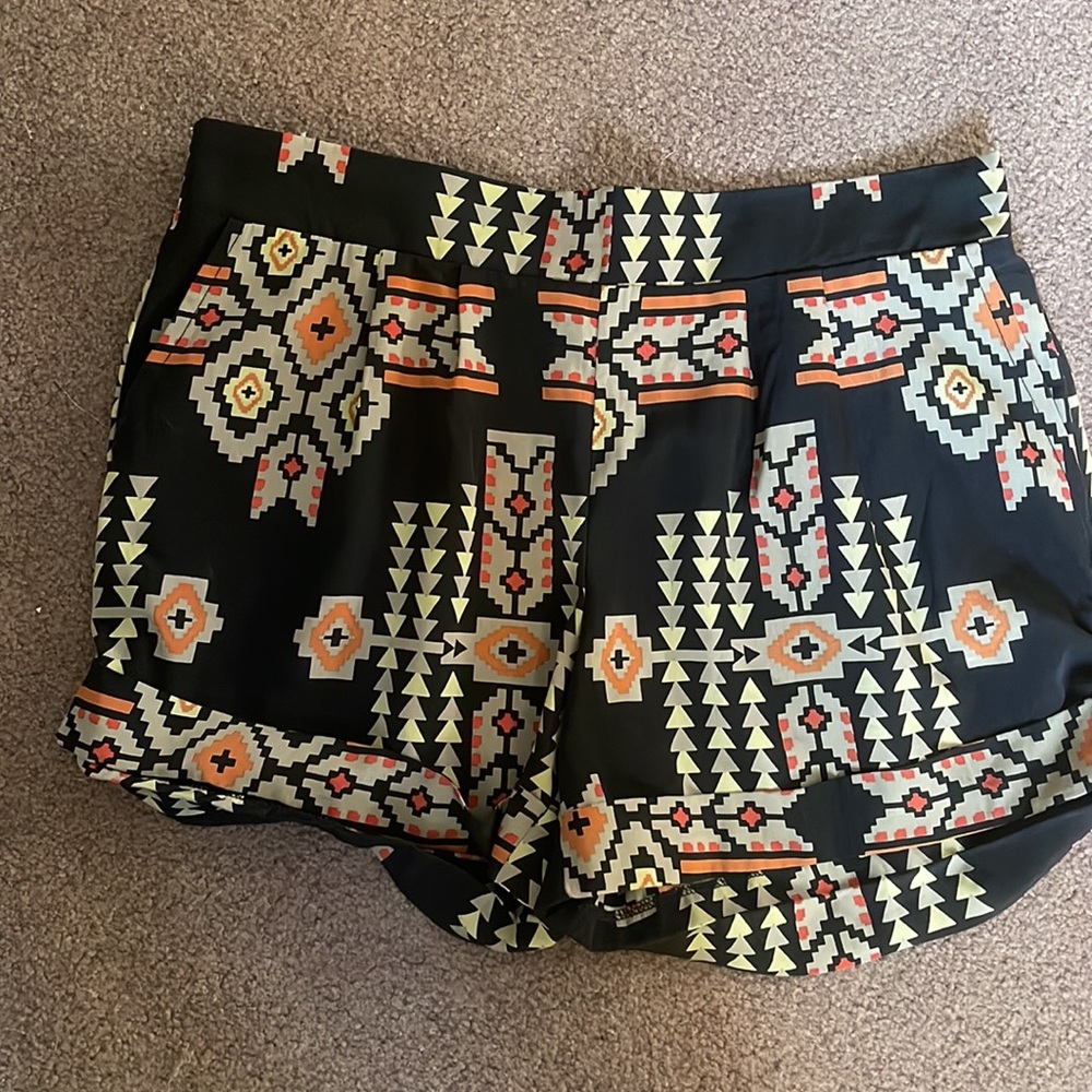 Patterned shorts